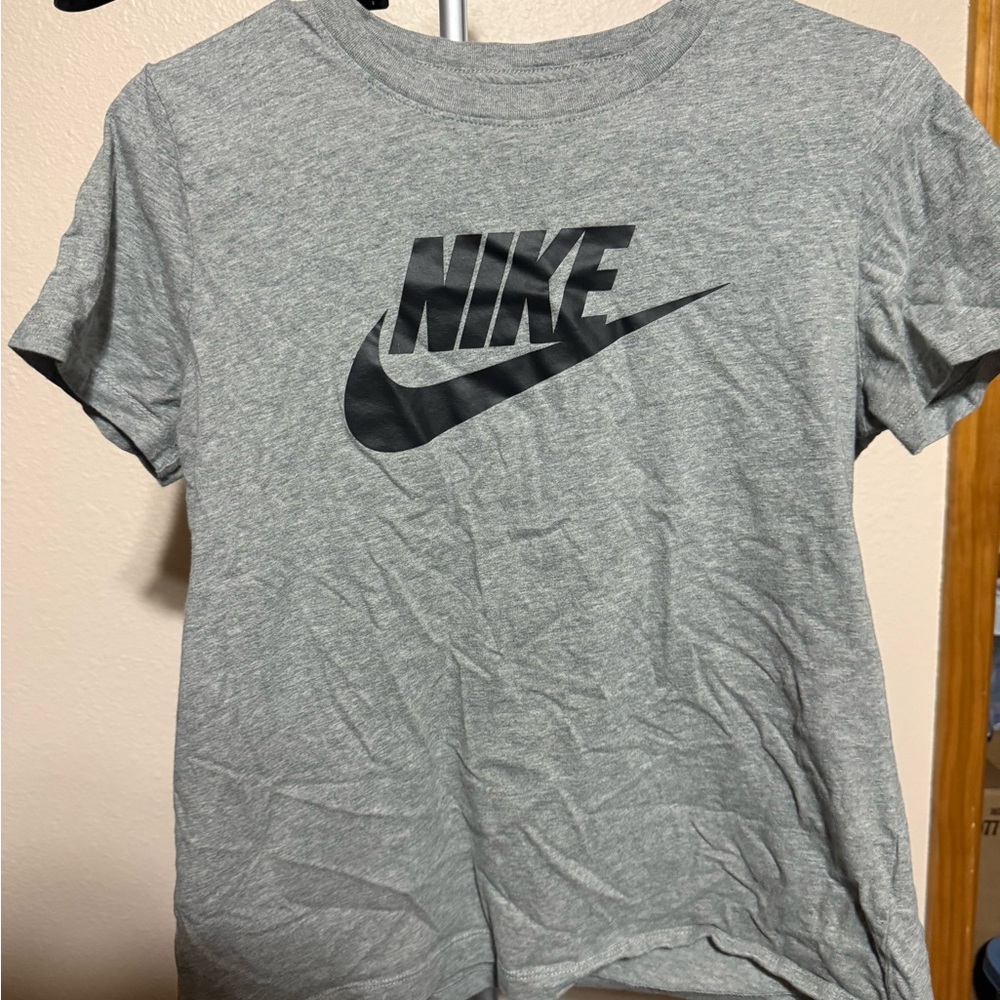 Nike Heather Gray Tee with‎ White Logo
